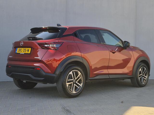 Nissan JUKE 1.6 Hybrid N-Connecta Automaat / Fabrieksgarantie tot 05-2028 / Cold Pack / Achteruitrijcamera / Apple Carplay Android Auto / Keyless Entry/Start / Cruise control / Parkeersensoren voor en achter / Draadloze telefoon lader /