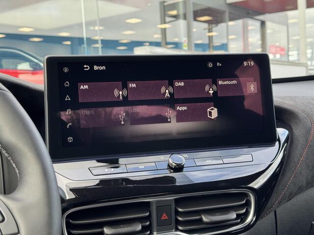 Nissan JUKE 1.6 Hybrid Red Line Edition