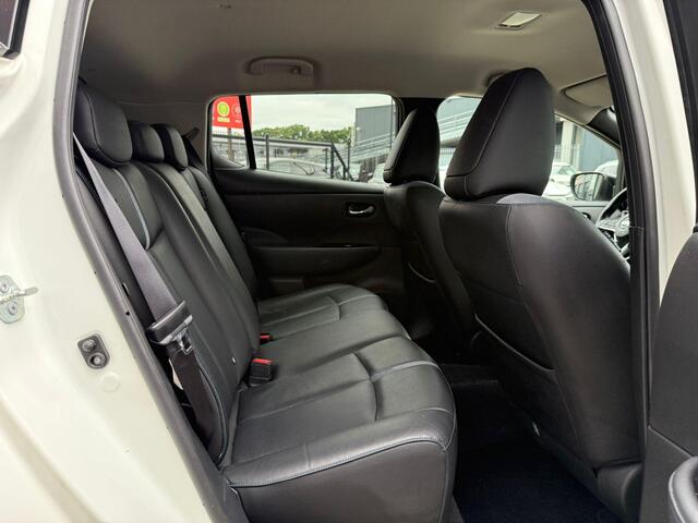 Nissan LEAF Tekna 40 kWh *Trekhaak & 360 Camera*