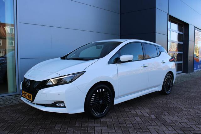 Nissan LEAF Tekna 40 kWh Automaat Airco Navi Camera Carplay 11.128km Nieuwstaat