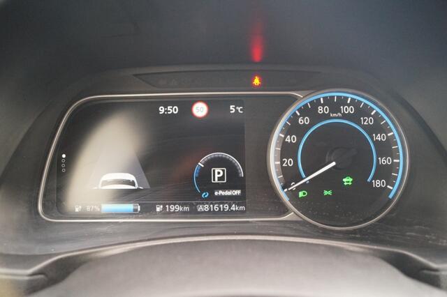 Nissan LEAF N-Connecta 40kWh -SOH90%-NAVI-ECC-PDC-CAM-