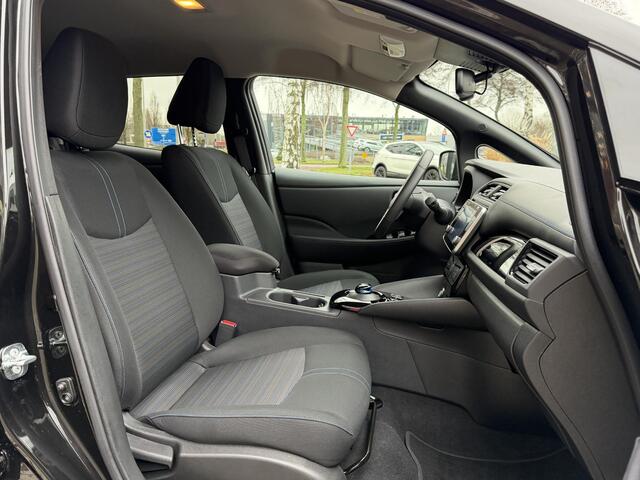 Nissan LEAF N-Connecta 40 kWh