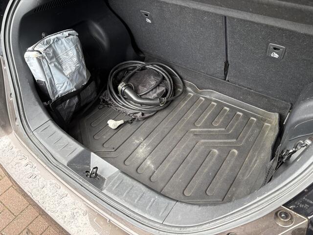 Nissan LEAF e+ N-Connecta 62 kWh 360CAMERA/KEYLESS/DODEHOEK/CARPLAY/WINTERPACK