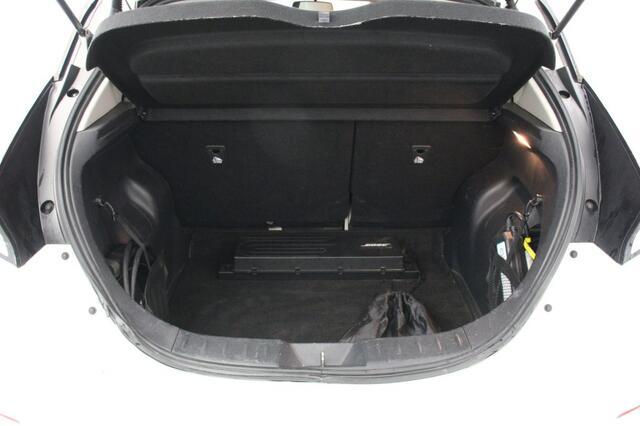 Nissan LEAF Tekna 40 kWh - Carplay, Camera, Half Leer, Stuur/Stoelverw. Adaptive Cruise