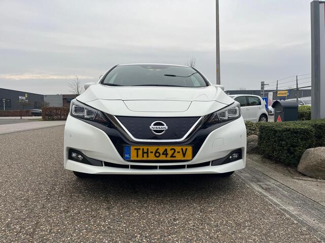 Nissan LEAF Tekna 40 kWh | Leder | 360 Camera | Carplay | BOSE | Adaptive Cruise Control | Stoelverwarming voor en achter | NAVI | SOH 82,75%