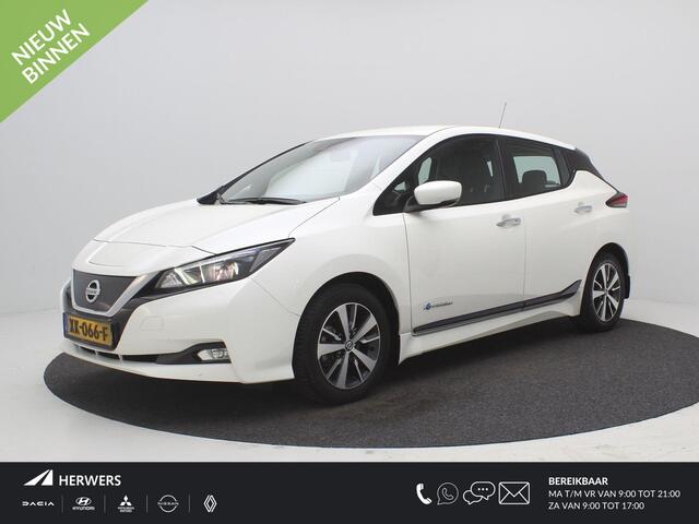 Nissan LEAF Acenta 40 kWh Electric / SoH 84,9% / Stoel en Stuurverwarming / Navigatie / Achteruitrijcamera / Keyless / Dodehoek Detectie / Dealeronderhouden /