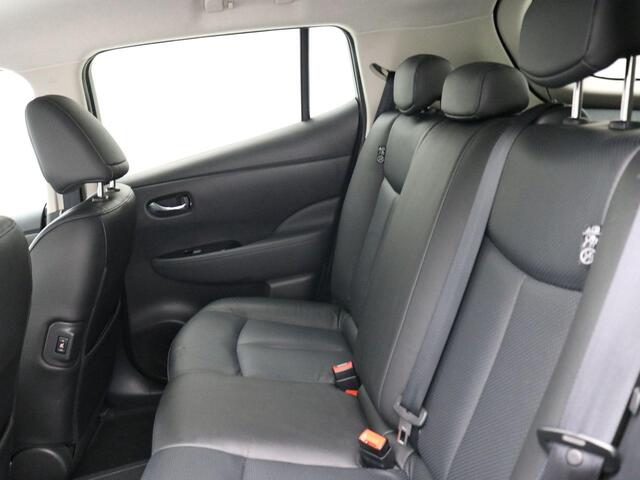 Nissan LEAF Tekna 30 kWh / SoH 78% / 360 Camera / Cruise Control / Stoel en Stuur verwarming / Navigatie / Climate Control / Lederen Bekleding / Historie Bekend /