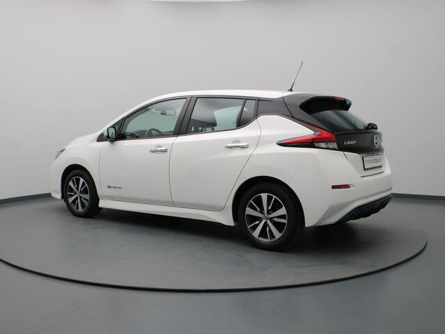 Nissan LEAF Acenta 40 kWh Camera | Adapt. Cruise | Navi