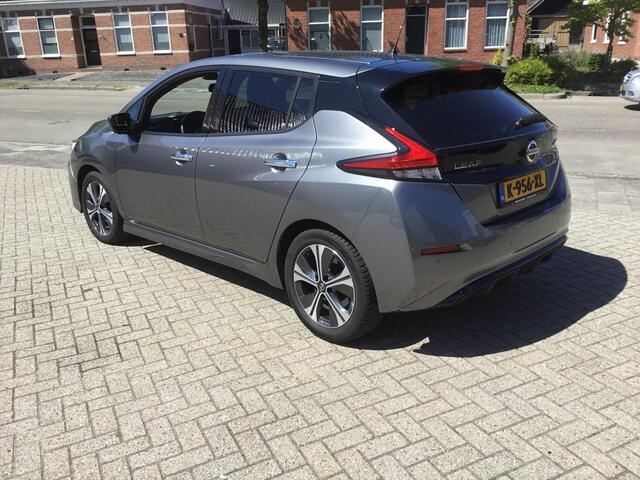 Nissan LEAF N-Connecta 40 kWh