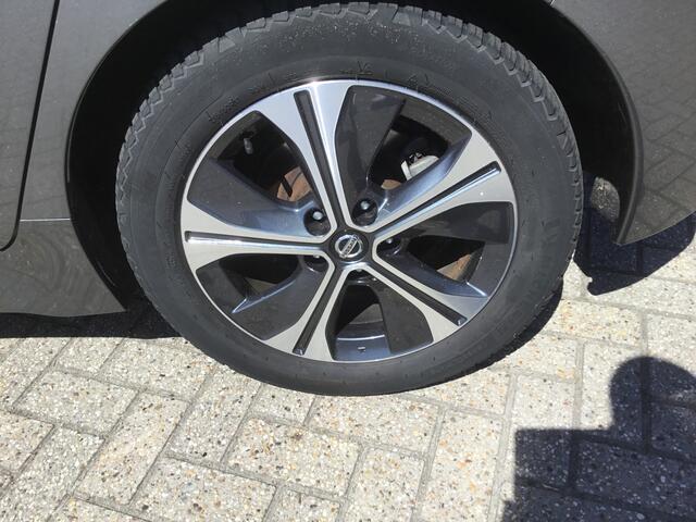 Nissan LEAF N-Connecta 40 kWh