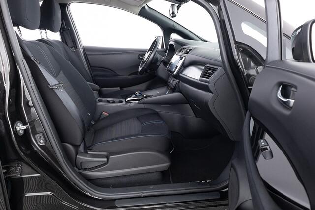Nissan LEAF N-Connecta 40 kWh *SOH 90%* ? 1e Eigenaar .