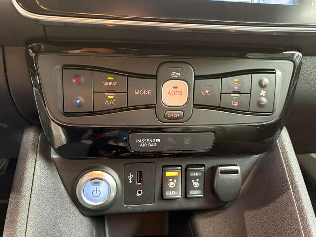 Nissan LEAF Tekna 40 kWh | 360 graden Camera | Navigatie | Stoel en Stuurwiel verwarming | Adaptive Cruise Control |