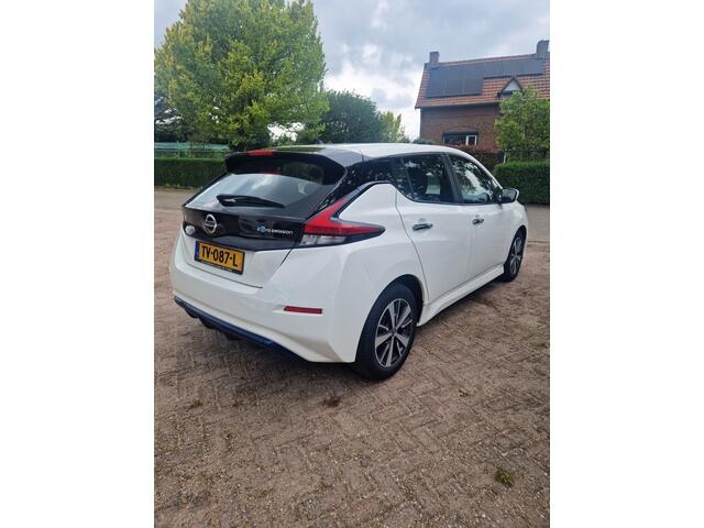 Nissan LEAF Acenta 40 kWh