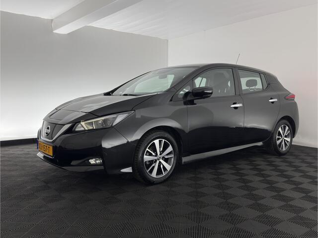 Nissan LEAF N-Connecta 40 kWh (INCL-BTW) Aut. *HEATPUMP | NAVI-FULLMAP | TOPVIEW | KEYLESS | BLINDSPOT | DIGI-COCKPIT | HEATED-COMFORTSEATS | DAB | PRIVACYGLASS | ECC | ADAPTIVE-CRUISE | PDC | CARPLAY | 16"ALU*