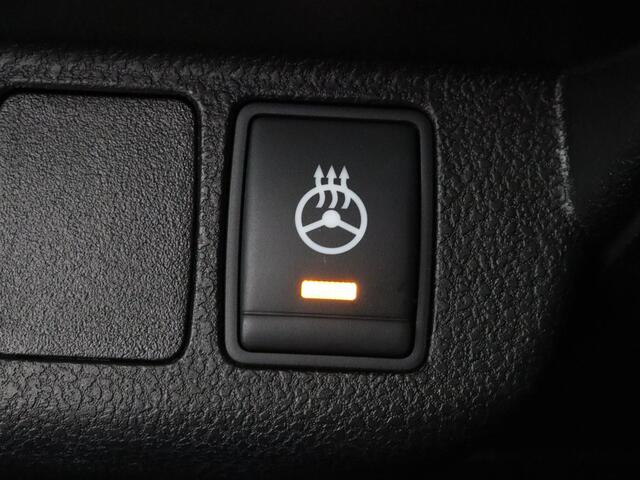 Nissan LEAF 30 kWh | SOH 88% | Leder | Stoelverwarming | Trekhaak | 360 Camera | Navigatie | Achterbankverwarming | Bose Sound | Bluetooth | Climate control | Cruise control | Origineel NL