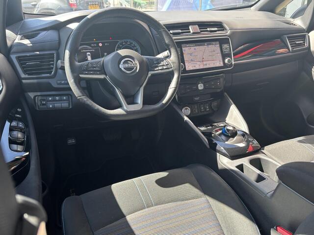 Nissan LEAF N-Connecta 40 kWh | AUTOMAAT | 360 GRADEN CAMERA | NAVIGATIE | SNELLAADFUNCTIE |