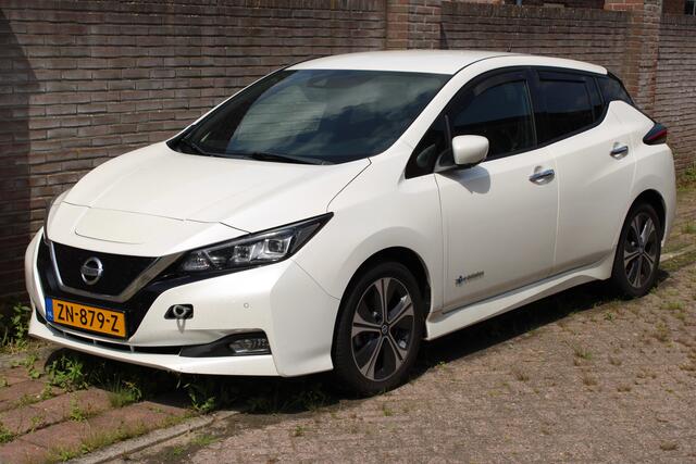 Nissan LEAF Tekna 40 kWh//BATTERY PACK DEFECT!!