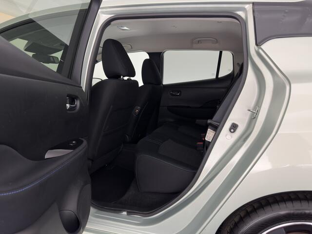 Nissan LEAF 2.ZERO EDITION 40 kWh Aut. *ADAPTIVE-CRUISE | NAVI-FULLMAP | DIGI-COCKPIT | TOP-VIEW | BLIND-SPOT | KEYLESS | DAB+ | LANE-ASSIST | HEATED-COMFORTSEATS | CARPLAY | ECC | PRIVACY-GLASS | PDC | 17"ALU*