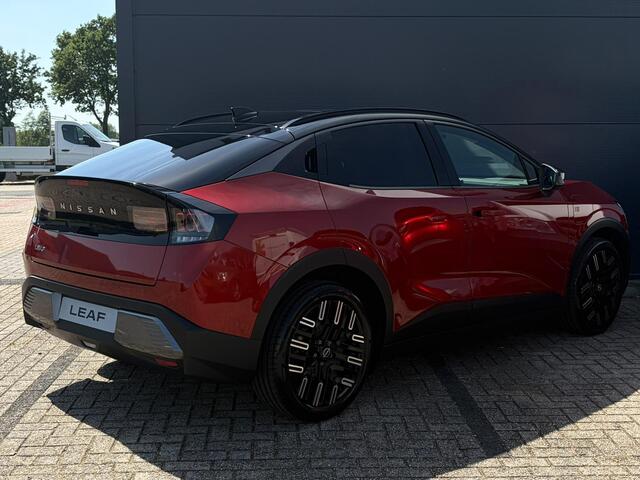 Nissan LEAF Evolve 52 kWh 177PK | Rijklaarprijs incl. inruilvoordeel! | BOSE Audio | Panoramadak | Google Navigatie | 360 Camera | 19'' Inch Velgen | Adaptieve Cruise Control met Stuurhulp | Apple CarPlay & Android Auto | Nieuw uit voorraad leverbaar!