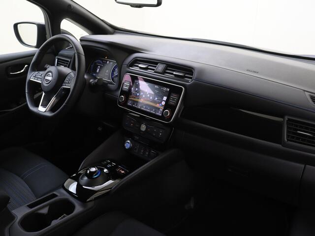 Nissan LEAF N-Connecta 39 kWh | airco automatisch | Apple Carplay/Android | cruise control adaptief | dodehoekdetectie met correctie | lichtmetalen velgen 17" | navigatiesysteem full map | rijstrooksensor met correctie | voorstoelen verwarmd | warmtepomp |