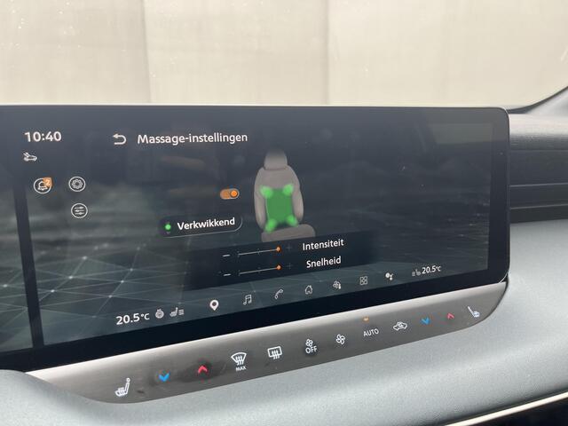 Nissan LEAF Evolve 52 kWh / 10 Jaar Fabrieksgarantie / Panoramadak / Adaptief Cruise Control / Elektr. Voorstoelen / Massage Functie Bestuurder / Apple Carplay&Android Auto / Dab / Elektr. Achterklep / Cold Pack / Warmte Pomp /