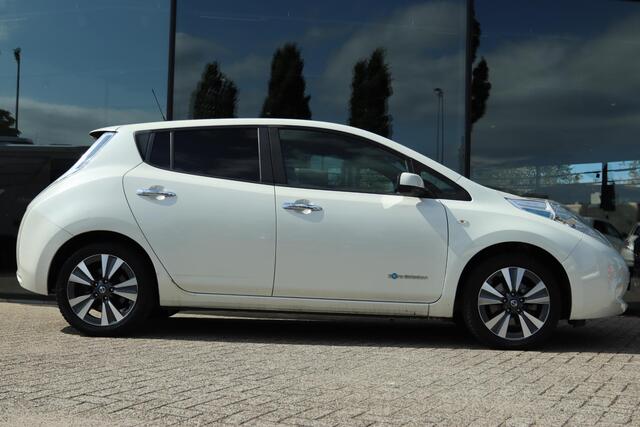 Nissan LEAF TEKNA 30 KWH | LEDER | 360 CAMERA | KEY-LESS | NAVI | CRUISE | CLIMATE | BOSE