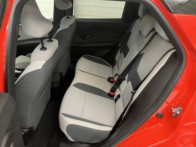 Nissan MICRA EVOLVE 52 kWh / 417 km WLTP/ Demonstratieauto / 5 Jaar Fabrieksgarantie / Harman en Kardon Geluidssysteem / Google Maps Navigatie / Camera / Stoel- en Stuurverwarming / Climate Control / Adaptive Cruise Control /