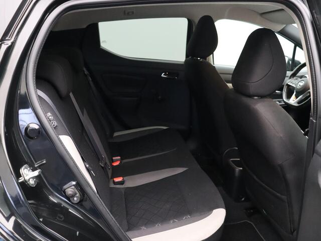 Nissan MICRA 0.9 IG-T N-Connecta | Cruise control | Climate control | Navigatie | start stop systeem | Trekhaak | Lichtmetaal |