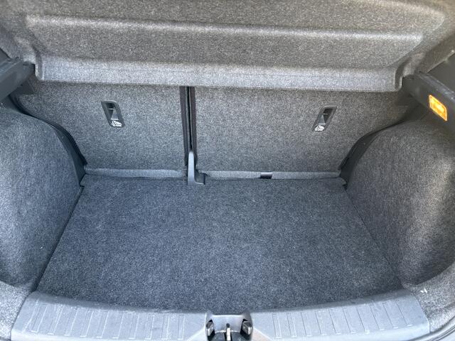 Nissan MICRA 0.9 IG-T N-Connecta Navigatie / Camera / All-Seasons