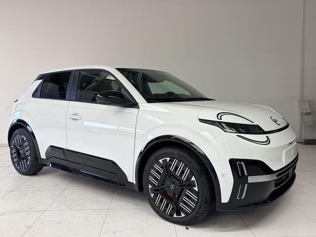 Nissan MICRA ADVANCE - Launch Edition 52 kWh | Navigatiesysteem | Apple CarPlay & Android Auto | Achteruitrijcamera | Parkeersensoren voor- en achter | Climate Control | Fabrieksgarantie