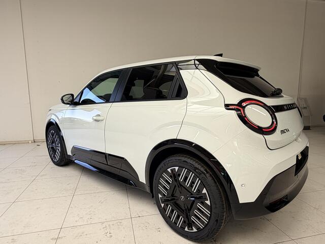 Nissan MICRA ADVANCE - Launch Edition 52 kWh | Navigatiesysteem | Apple CarPlay & Android Auto | Achteruitrijcamera | Parkeersensoren voor- en achter | Climate Control | Fabrieksgarantie