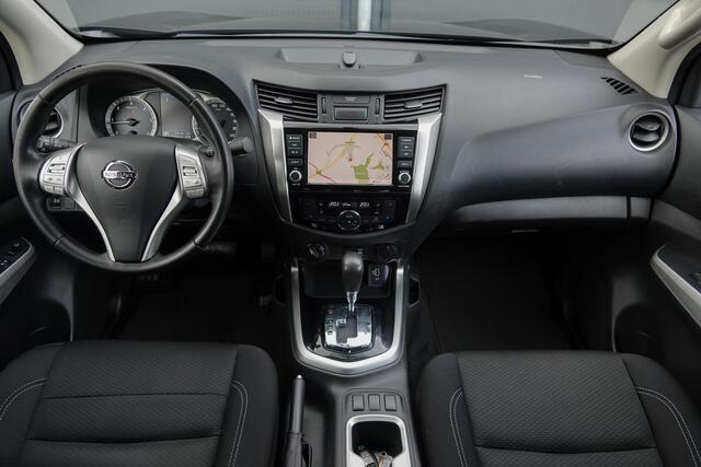 Nissan NAVARA 2.3dCi 190Pk Aut. | Double Cab | 5-Persoons | N-Connecta | 4WD | Achteruitrijcamera | Treeplanken | 18''