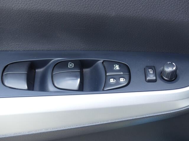 Nissan NAVARA 2.3 dCi Tekna 190PK 4WD 3500KG Trekgewicht Camera/PDC/Navigatie