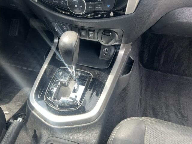 Nissan NAVARA RENAULT ALASKAN! 2.3 dCi 140KW Double Cab AUT. KLIMA LEER NAVI