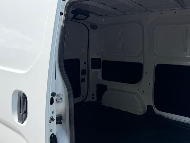 Nissan NV200 AIRCO / MARGE / BTW BPM VRIJ / TREKHAAK ....