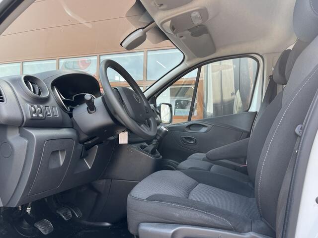 Nissan NV300 2.0 dCi 120pk E6 L2 3p Lease ¤276 p/m, Trekhaak, Airco, Navi, PDC, Cruise controle, Onderhoudshistorie aanwezig