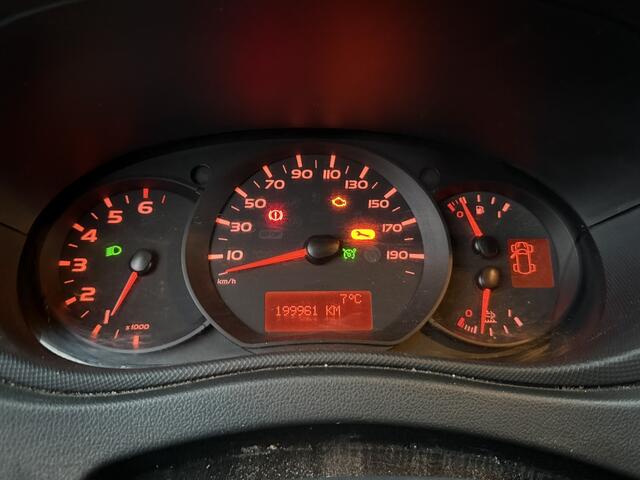 Nissan NV400 2.3 dCi L2H2 Acenta