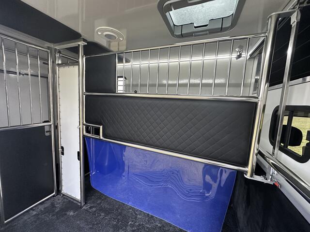 Nissan NV400 2-paards paardenvrachtwagen B-rijbewijs NIEUW & BPM VRIJ!