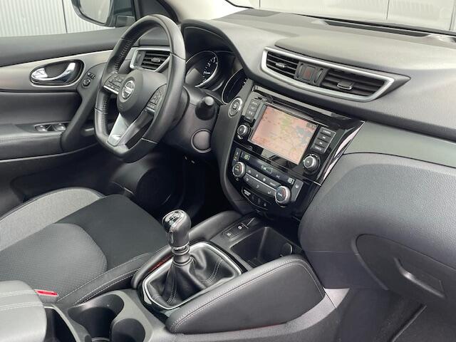 Nissan QASHQAI 1.3 DIG-T N-Connecta Navigatie, Panoramadak, Climate Control, Cruise Control, 360 Camera, 18"Lm,