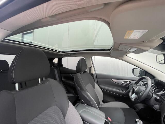Nissan QASHQAI 1.3 DIG-T N-Connecta Navigatie, Panoramadak, Climate Control, Cruise Control, 360 Camera, 18"Lm,