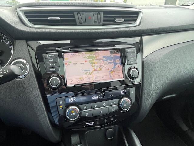 Nissan QASHQAI 1.3 DIG-T N-Connecta Navigatie, Panoramadak, Climate Control, Cruise Control, 360 Camera, 18"Lm,