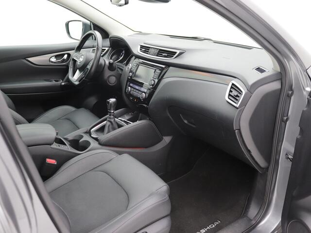 Nissan QASHQAI 1.3 DIG-T Business Edition Camera/Navi/Panorama /1/2leder.