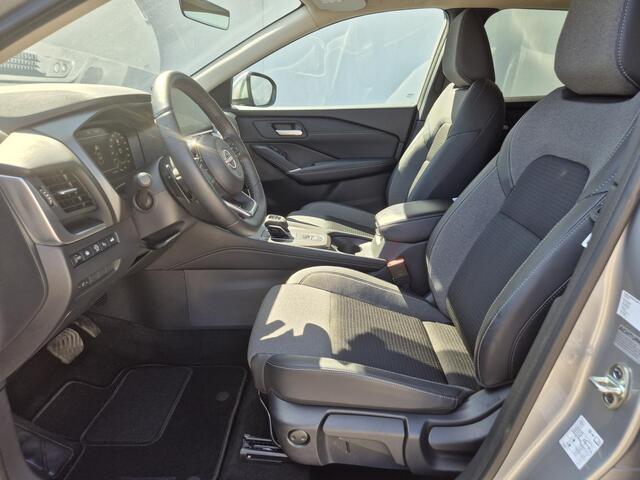 Nissan QASHQAI 1.3 MHEV Xtronic N-Connecta Automaat / HUD / Nieuw Model / Facelift / Design Pack / Cold Pack / Allseason banden / Trekgewicht 1800 kg / Stuur-, Stoel en Voorruitverwarming / Elektrische achterklep /Rondomzicht camera / Adaptief CC /
