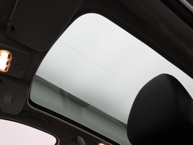 Nissan QASHQAI 140pk DIG-T Tekna 360° Camera | Parksens. v+a | Stoel-/voorruitverw. | Trekhaak | Panoramadak