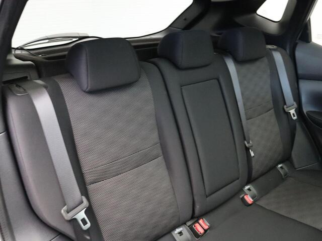 Nissan QASHQAI 1.2 N-Connecta | Climate control | Navigatie | Trekhaak | Panormadak | Rondomzicht camera |