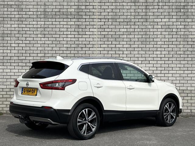 Nissan QASHQAI 1.3 DIG-T Automaat Tekna | Panoramadak | Stoelverwarming | Apple CarPlay / Android Auto | Afneembare trekhaak |