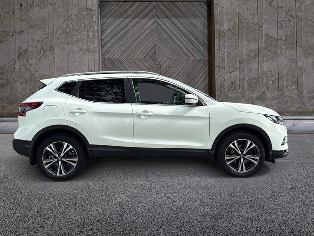 Nissan QASHQAI 1.2 Tekna, led, panodak, autom