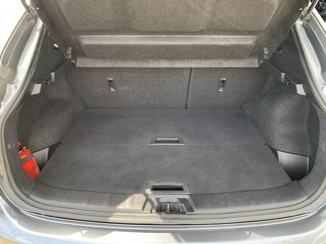 Nissan QASHQAI 1.6 Tekna 17" | Stoelverwarming | 360 ° camera