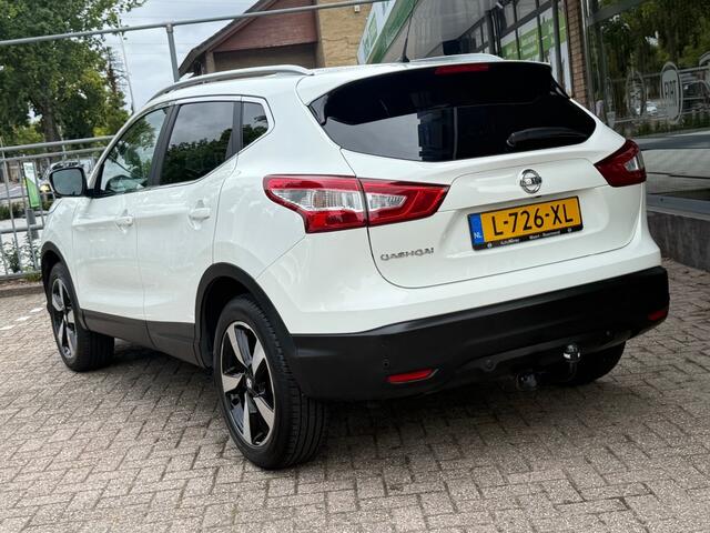 Nissan QASHQAI 1.2 N-Connecta Panoramadak Navi DAB+ Stoelverw.