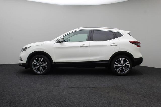 Nissan QASHQAI 1.2 Tekna 2018 Panoramadak | 360 Camera | Navigatie | Bluetooth | Cruise control | Trekhaak | Climate control | Keyless | PDC | Radio CD | Multifunctioneel stuurwiel | Lichtmetaal